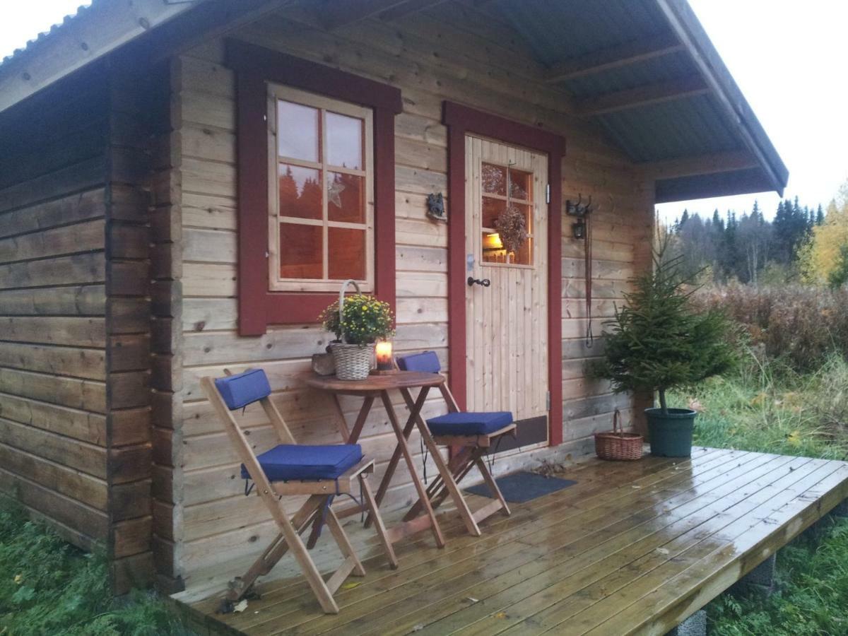 Cabin On Husky Farm Стрёмсунд Экстерьер фото
